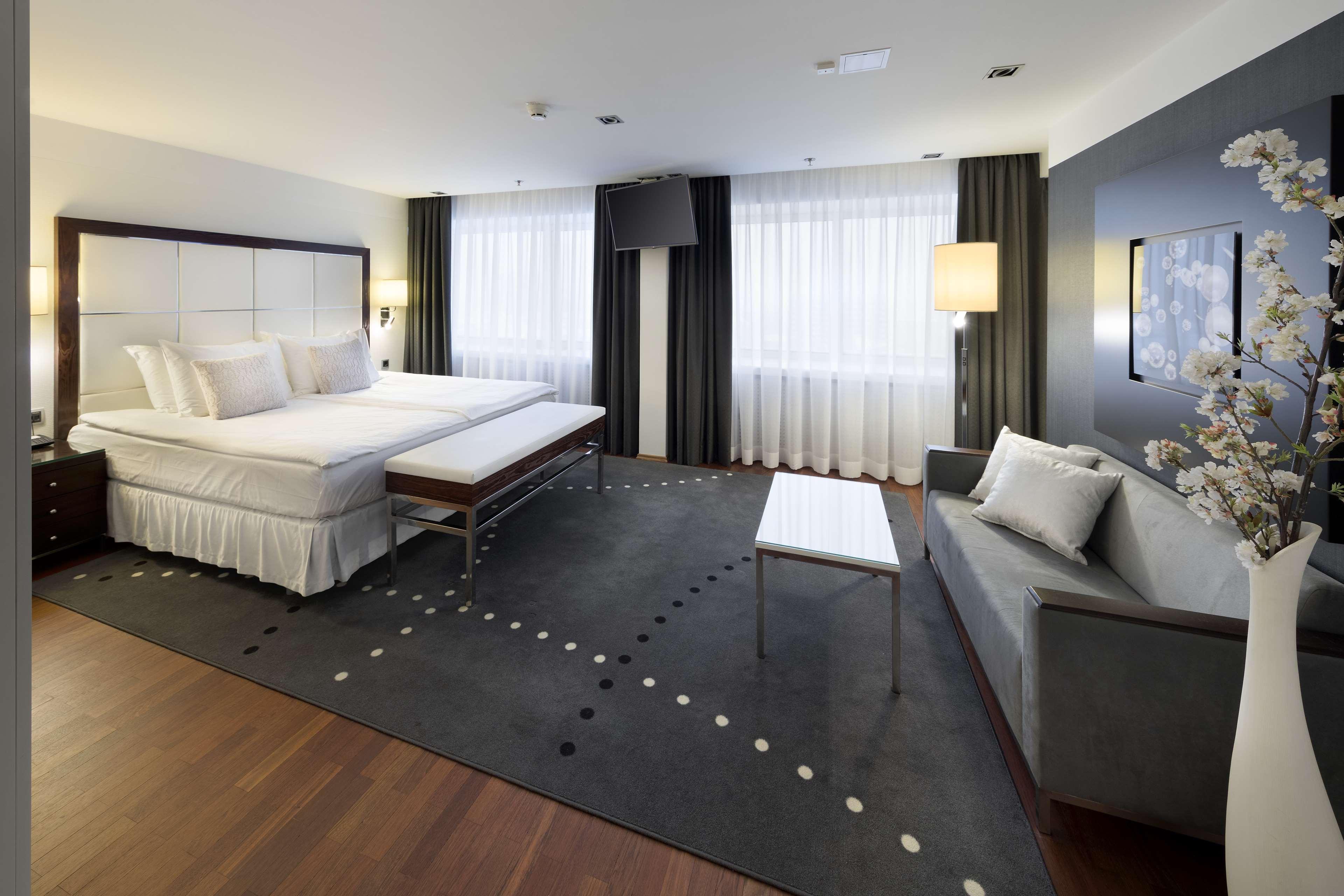 Radisson Blu Hotel Oluempia Tallinn Extérieur photo