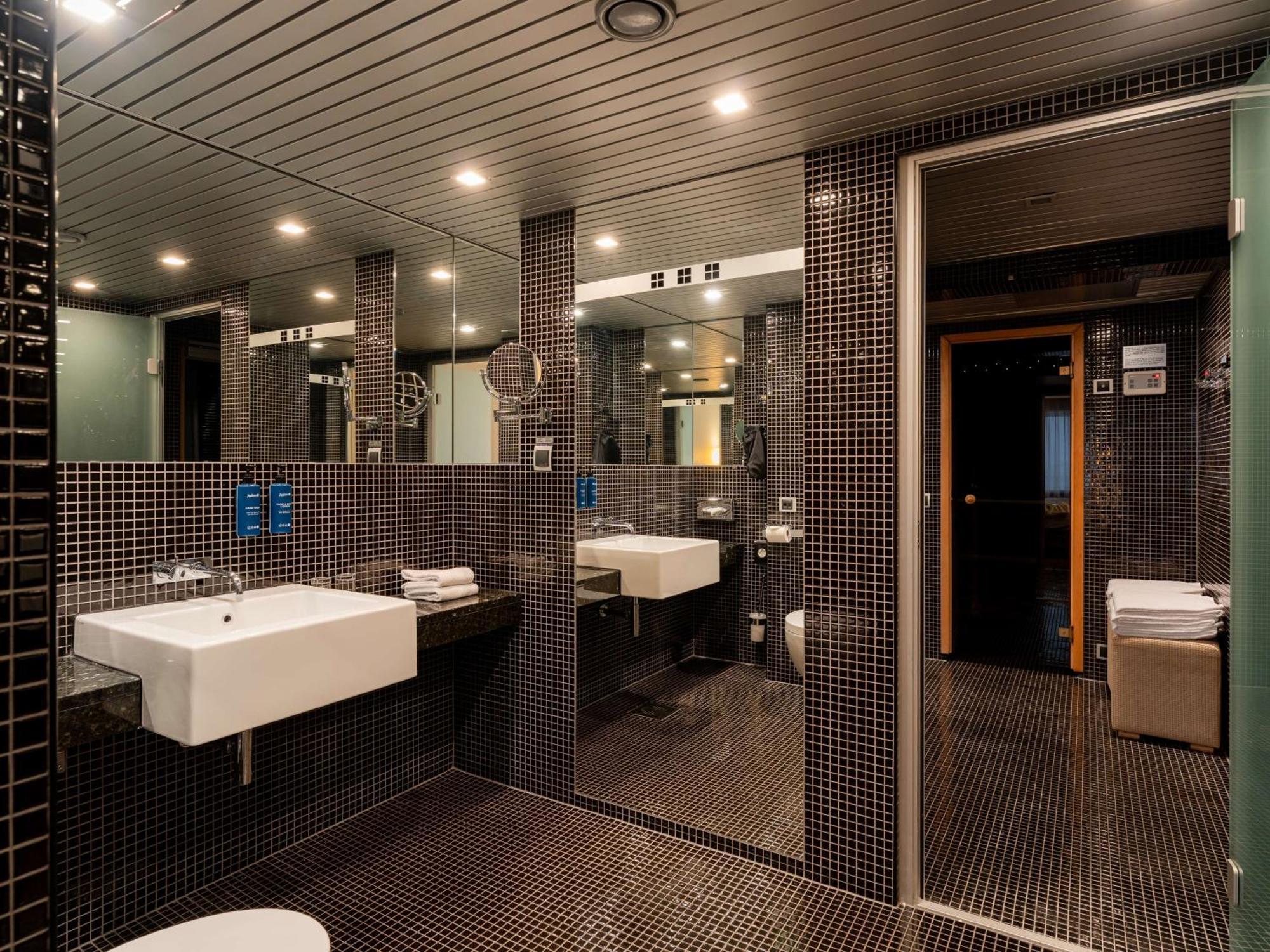 Radisson Blu Hotel Oluempia Tallinn Extérieur photo