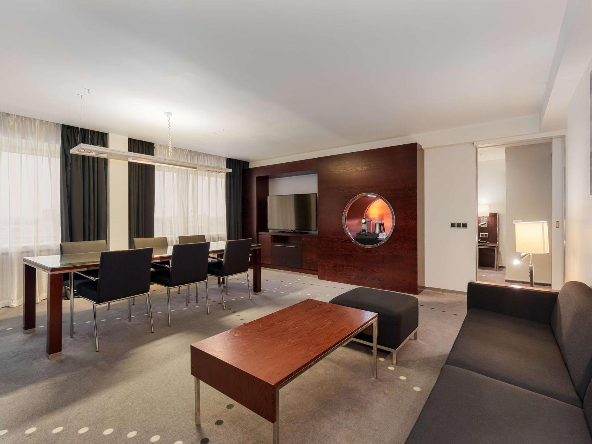 Radisson Blu Hotel Oluempia Tallinn Extérieur photo